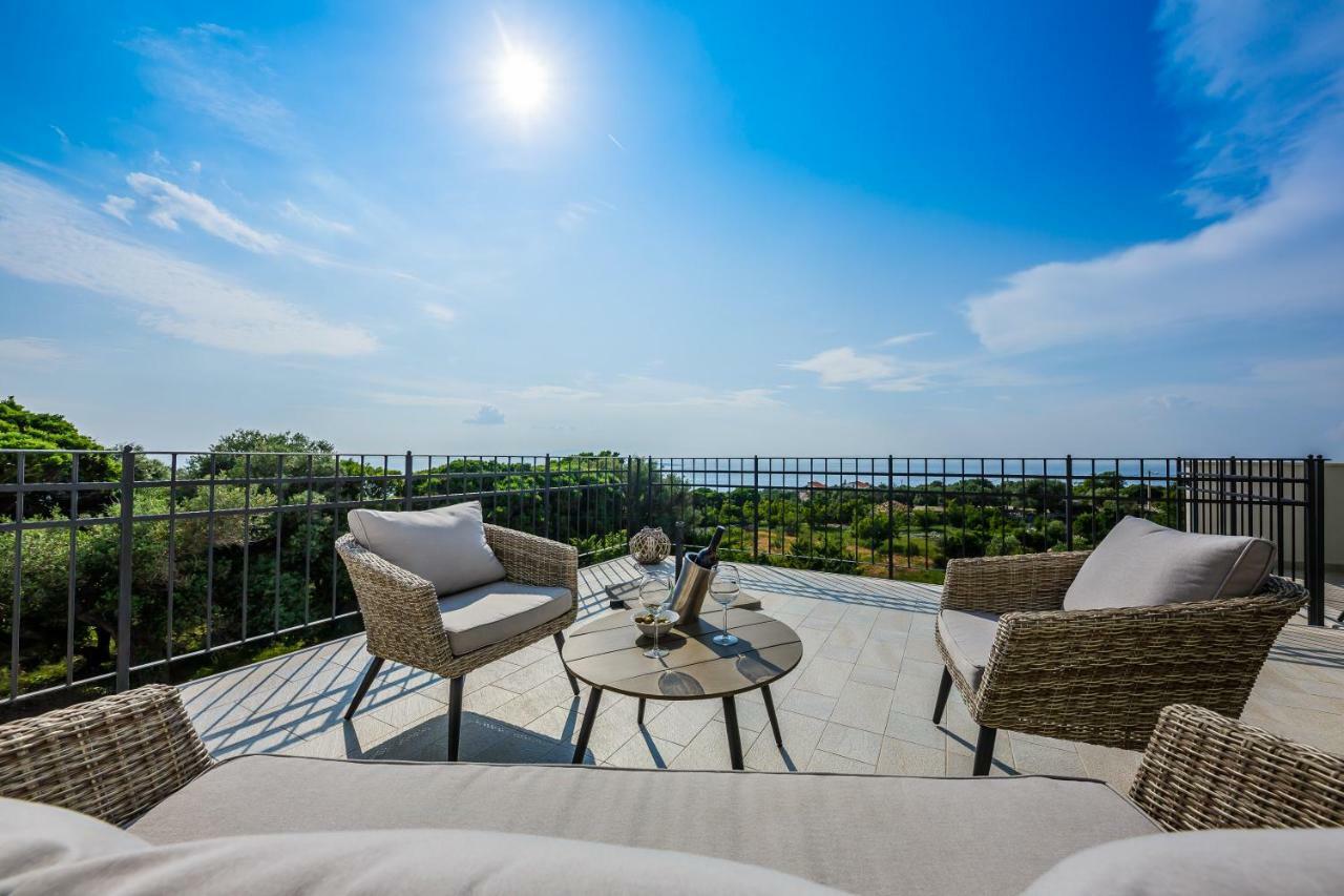 Villa Bramasole Lun Novalja Bagian luar foto