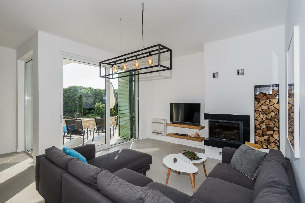 Villa Bramasole Lun Novalja Bagian luar foto