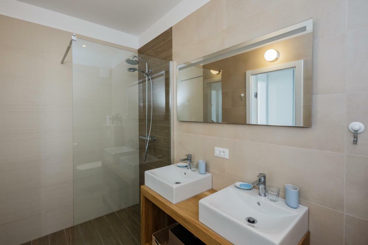 Villa Bramasole Lun Novalja Bagian luar foto