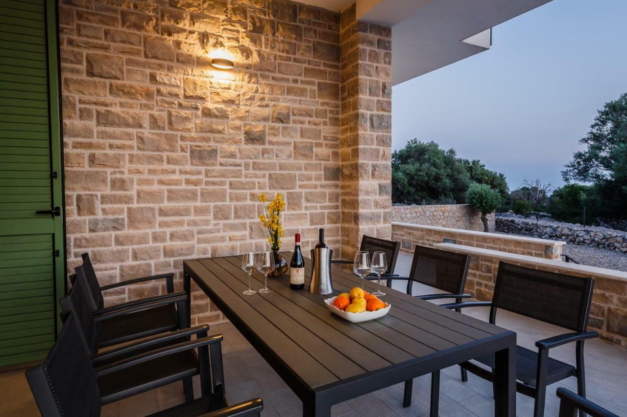 Villa Bramasole Lun Novalja Bagian luar foto