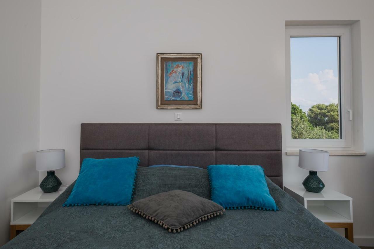 Villa Bramasole Lun Novalja Bagian luar foto